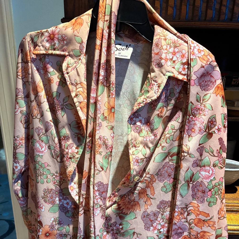 Vintage Sodi Miami Floral Polyester 1970s Blouse--Medium 16